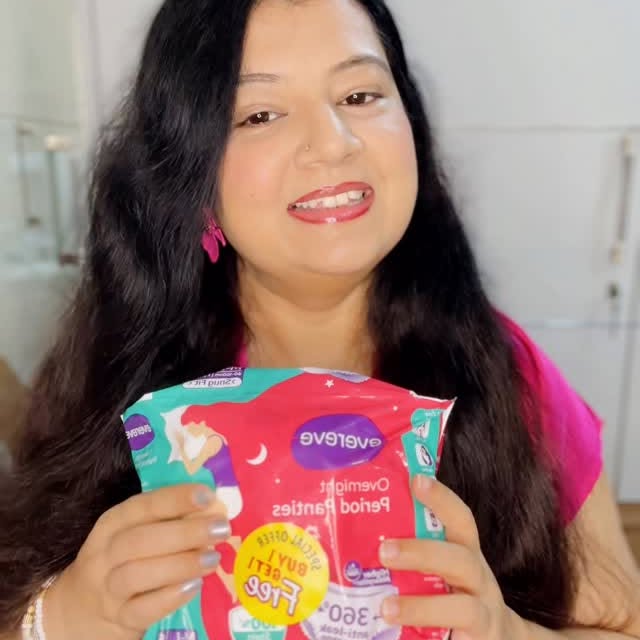 Instagram post by @momstrendz for Evereve. Caption reads: #collab #ad #paidpartnership 
Say goodbye to....
