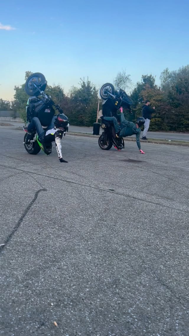 Instagram post by @rusbolo for SHARK Helmets. Caption reads: Double scrape 😈 @rusbolo 
-
Sponsored....