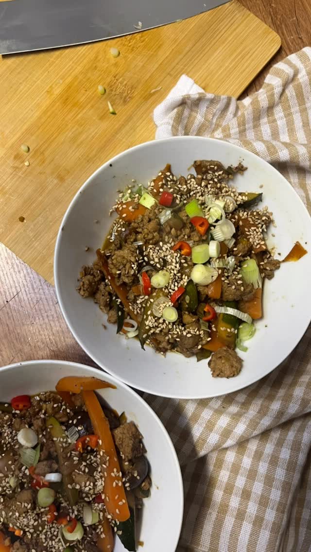 Instagram post by @_asmalltowngirl_ for Green Chef. Caption reads: [...] the quickest and cosiest meal!! I love....
