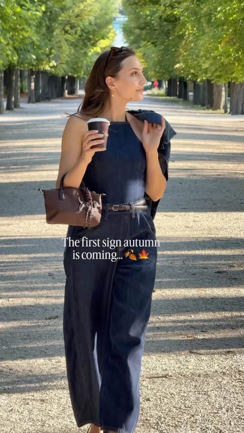 Instagram post by @magdalena_in_vienna for C&A. Caption reads: Can’t believe we’re officially entering autumn....