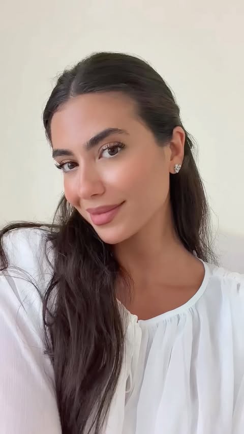 Instagram post by @natashaaris for Hourglass Cosmetics. Caption reads: [...] lip combo for the summer from....
