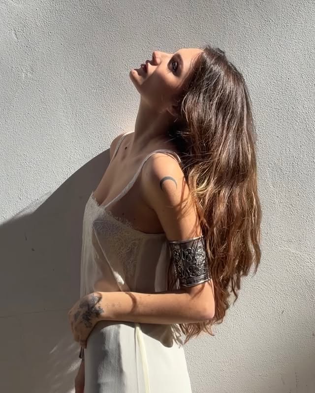 Instagram post by @viceccarini for Lioness Fashion. Caption reads: #ad corner of sun @lioness_official 🪐.