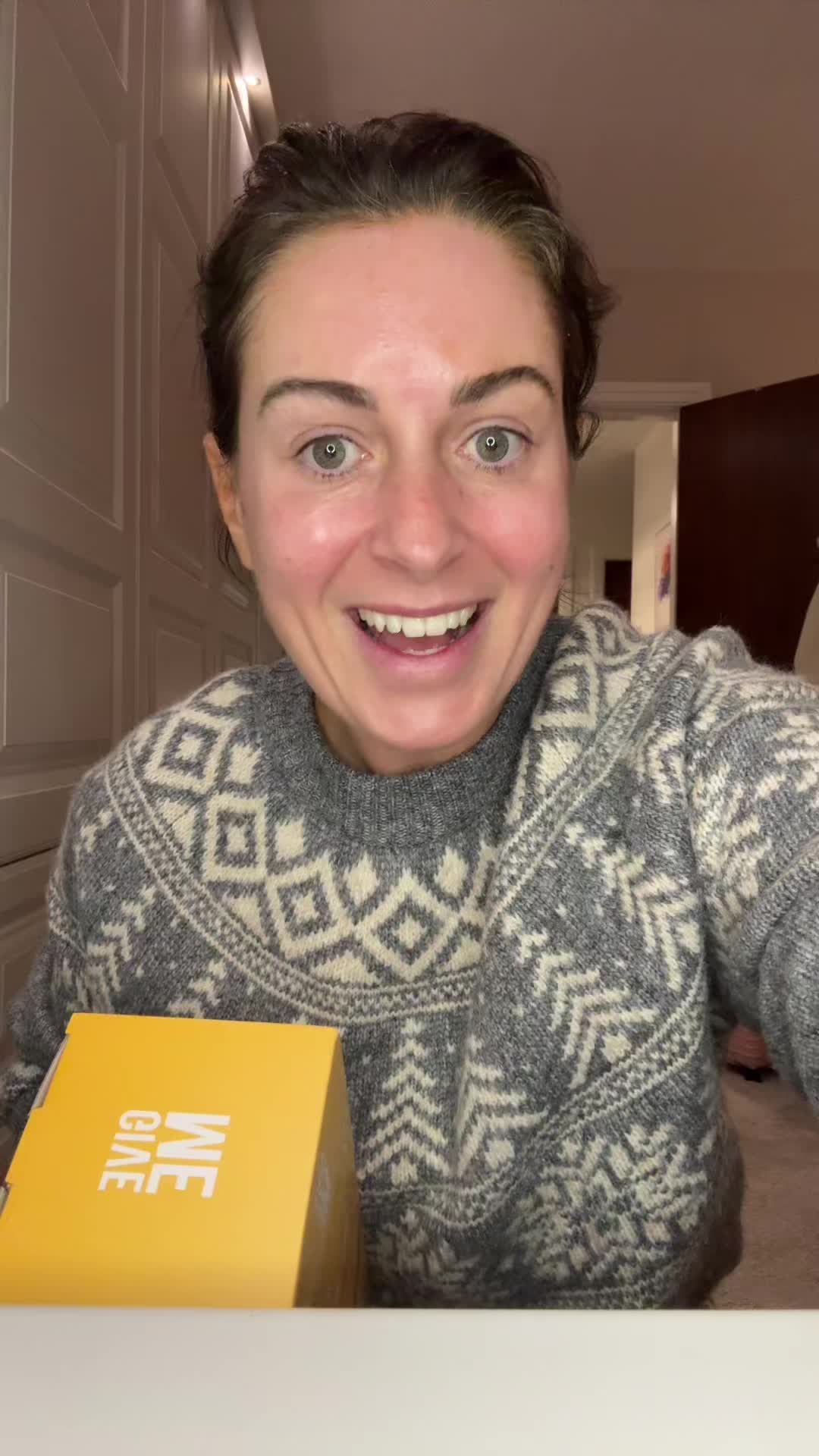 TikTok post by @thissinglemamaofficial for Give Me Cosmetics. Caption reads: [...] #hairtransformation #hairvolume @Give Me....