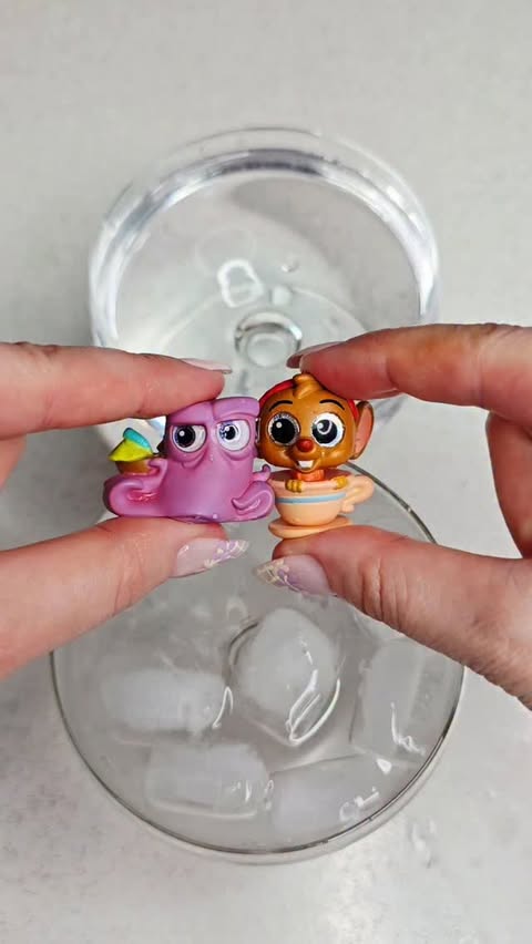 Instagram post by @tanjastoysreview for Disney Doorables. Caption reads: [...] Changing Hank and Jack from the Disney....