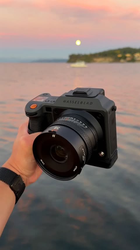 Instagram post by @kylersteele for Hasselblad. Caption reads: 100MP on Hasselblad X2D II

The Hasselblad 100MP....