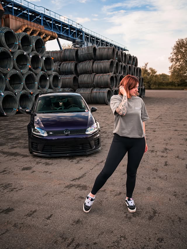 Instagram post by @vwcarsphoto for GASOLINAS. Caption reads: Hey ✌🏻🙃 ____________________ liken •....