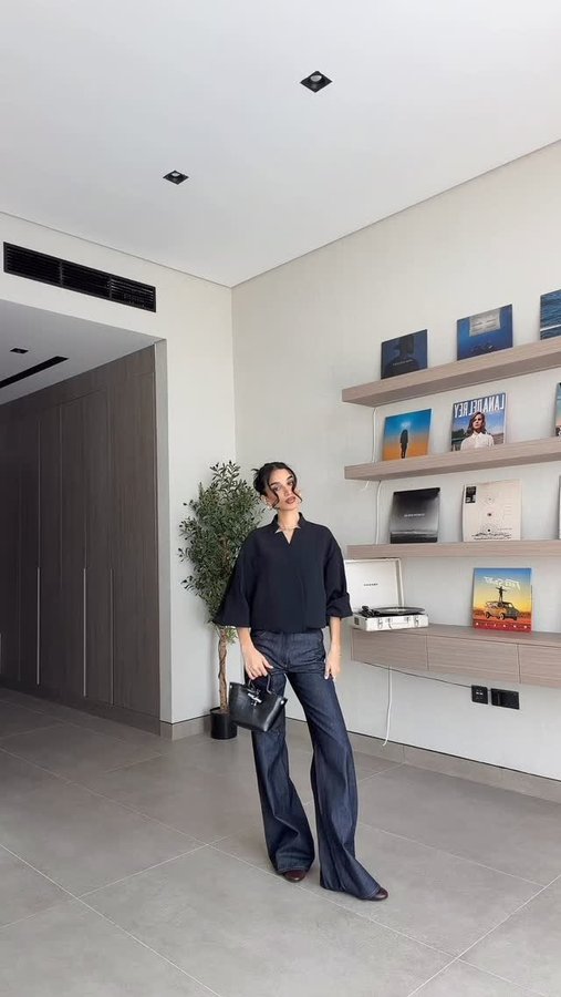 Instagram post by @mittth for Longchamp. Caption reads: i’ve been loving the newest Le Roseau bag by....