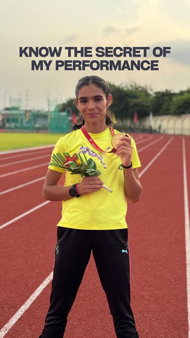 Instagram post by @poojabishnoi36 for GRITZO. Caption reads: Shortcut chhodo, consistency pakdo 💪

Roz ki....