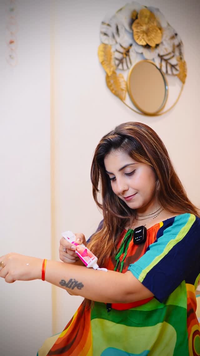 Instagram post by @havisha_malhotra for everteen. Caption reads: BUY NOW
Natural Chamomile Extract Bikini Line hair....