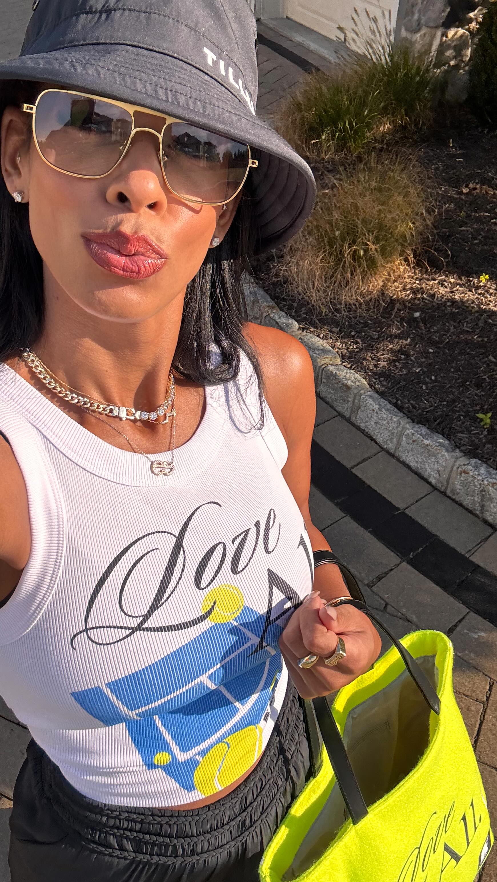 Instagram post by @iamkirstenferguson for round21. Caption reads: [...] sports!  Cheers to @chase and @weareround21....