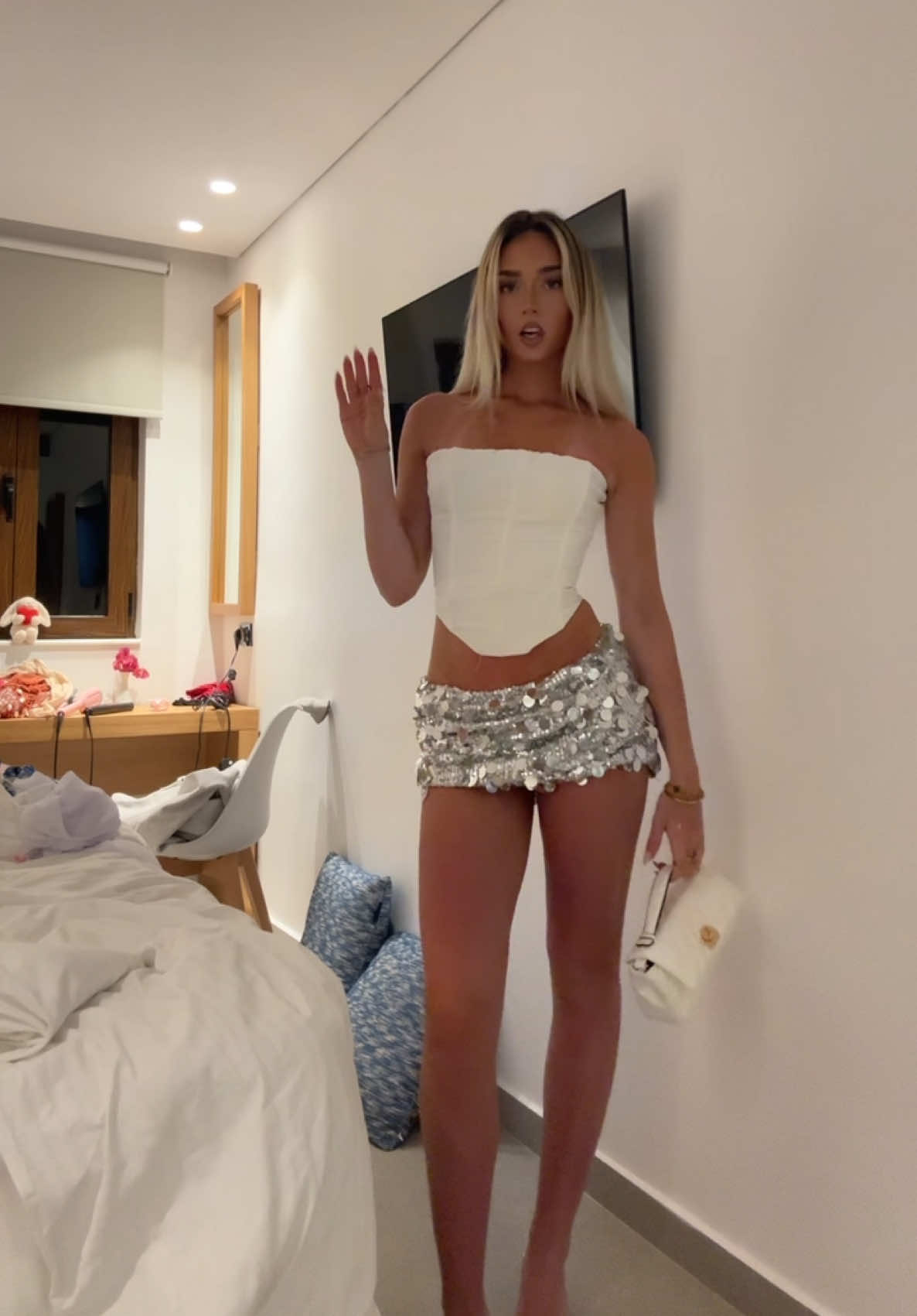 TikTok post by @isabe11afleur for Missy Empire. Caption reads: @missyempireuk .