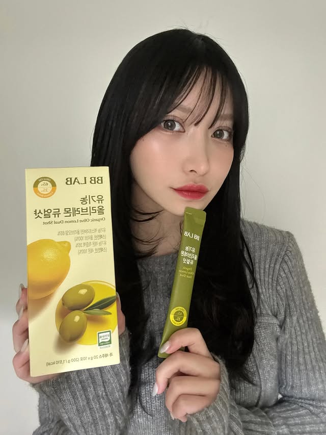 Instagram post by @yui_1.7 for Nutrione. Caption reads: @bblab_japan 【Organic Olive Lemon Dual Shot】....