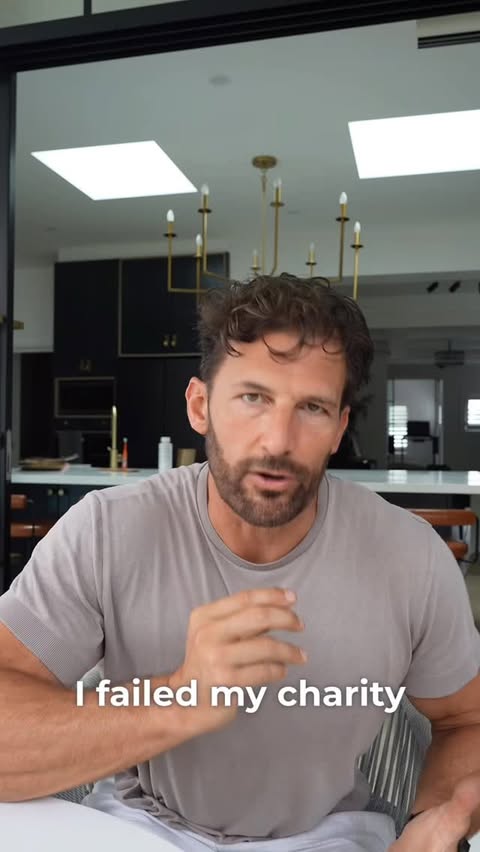Instagram post by @mrtimrobards for Moomoo. Caption reads: [...] stock market was super simple using the....