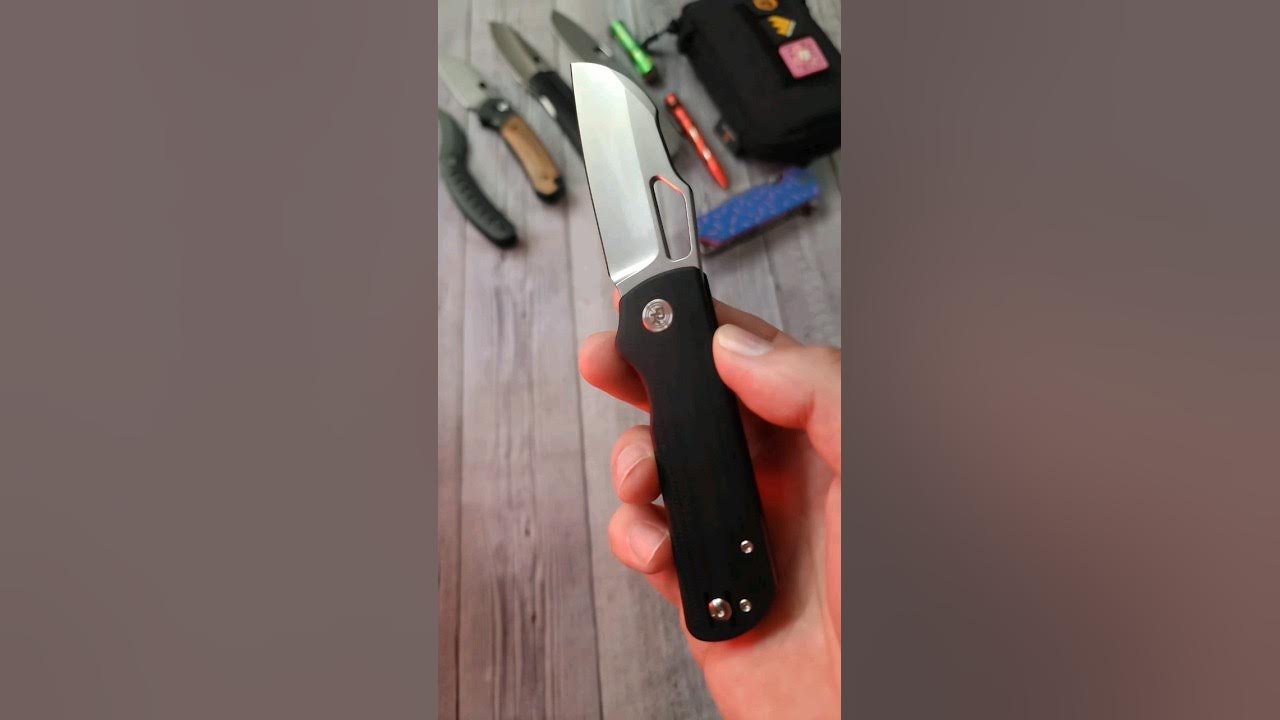 YouTube post by @BeezBlades for Kanseptknives. Caption reads: This is a great knife! #shorts #shortsfeed.