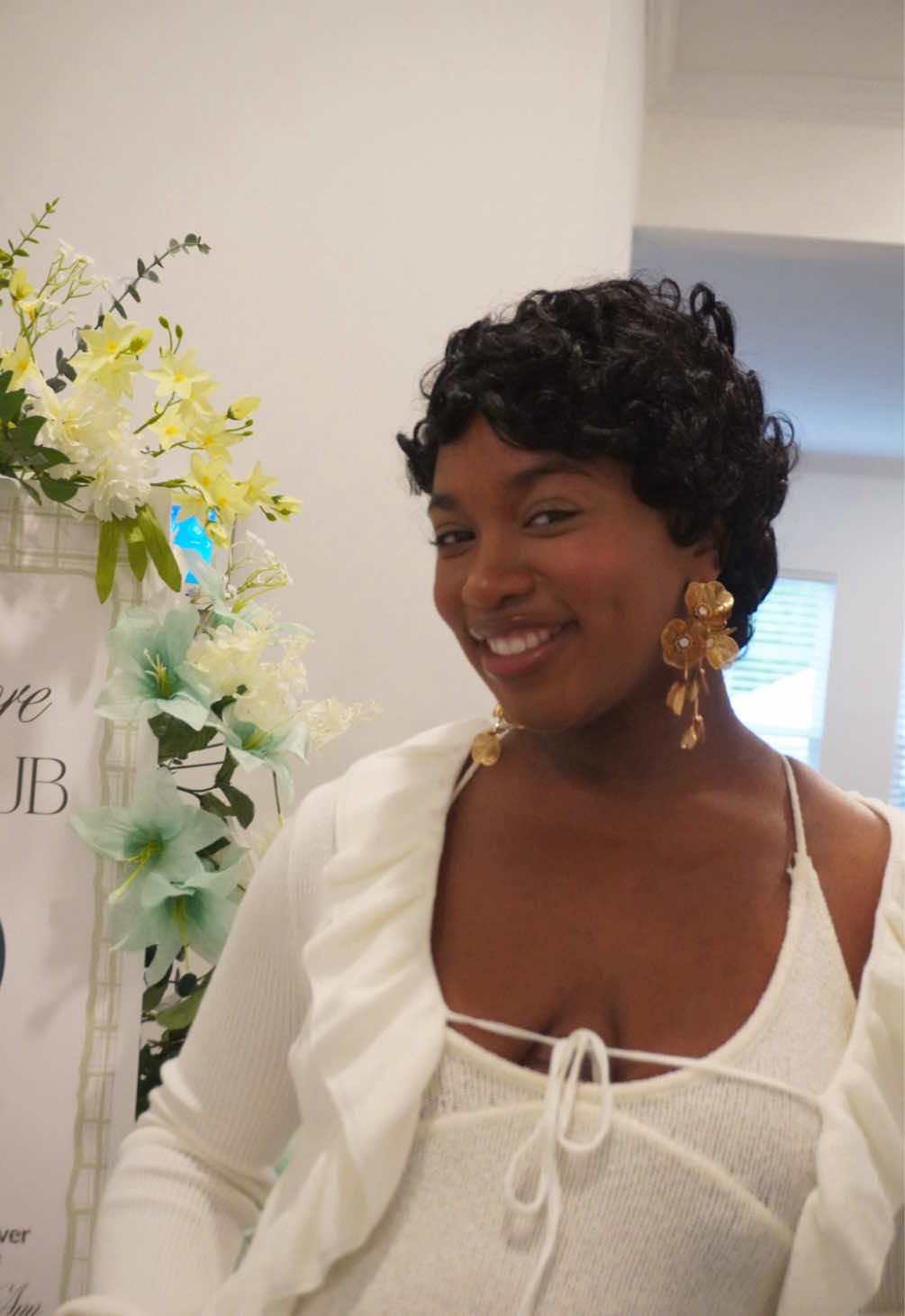 TikTok post by @annelizabeth.moore for Showreal Human Hair. Caption reads: this pixie has me looking like somebody’s mom fr....