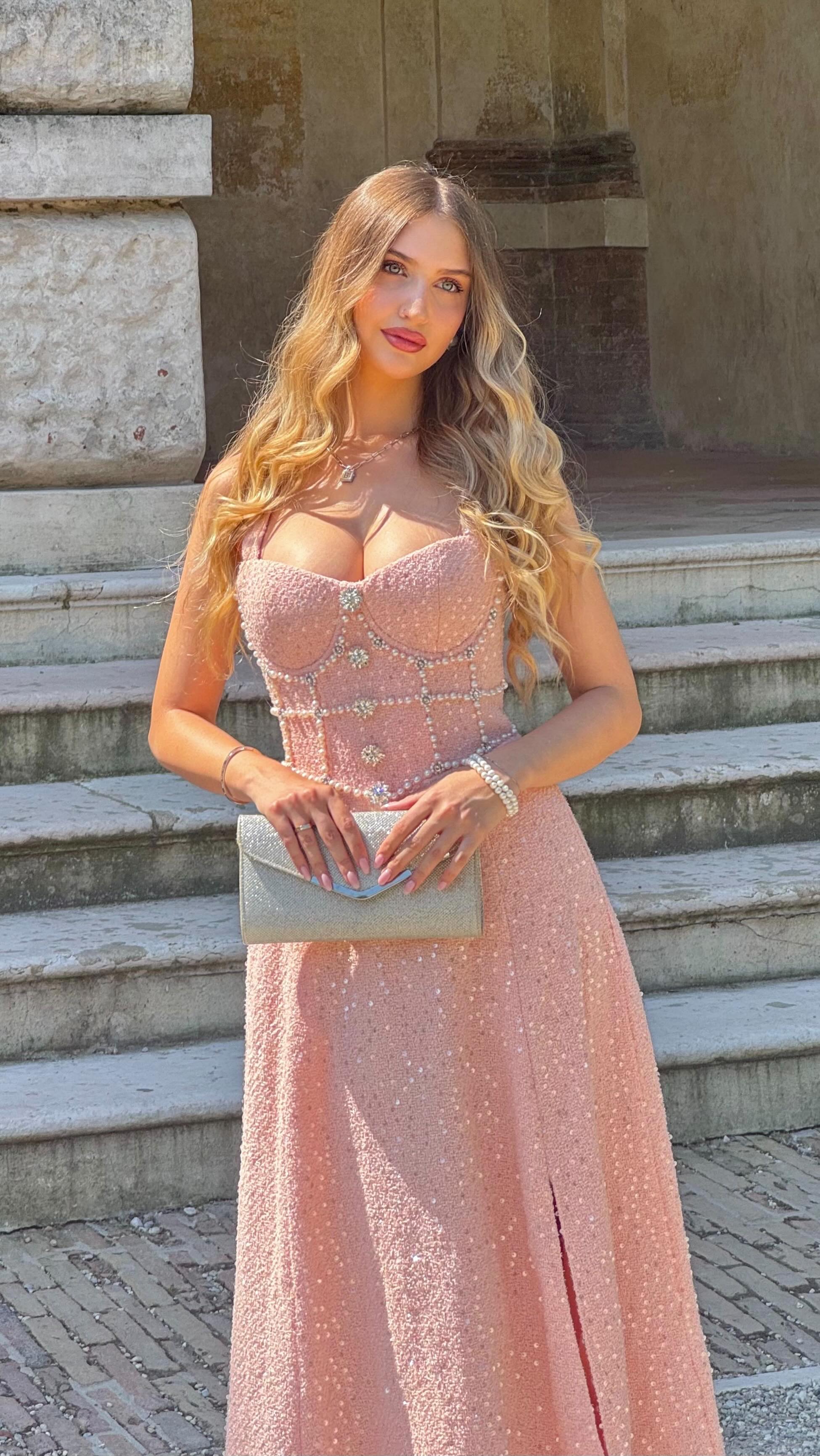 Instagram post by @beatrice_beduschi for Lavish Alice. Caption reads: [...] 🎀🥹💌 
Dress & blazer from: @lavishalice....