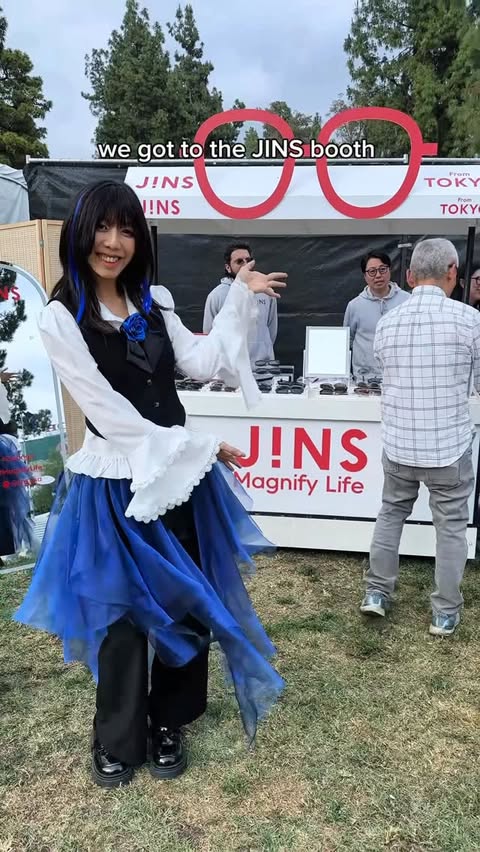 Instagram post by @sam_meeps for Jins. Caption reads: [...] time at @zipangu_cn thank you so much....