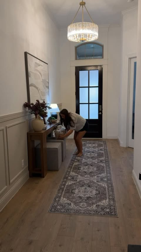 Instagram post by @_jadeoneal for Dove. Caption reads: [...] cozy in a new space. Thanks @dove....