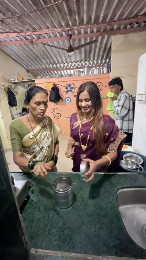 Instagram post by @shivam__r_1 for Jar App. Caption reads: Saas Bahu ka Secret Mission Fail😲 @smile_.r_1....