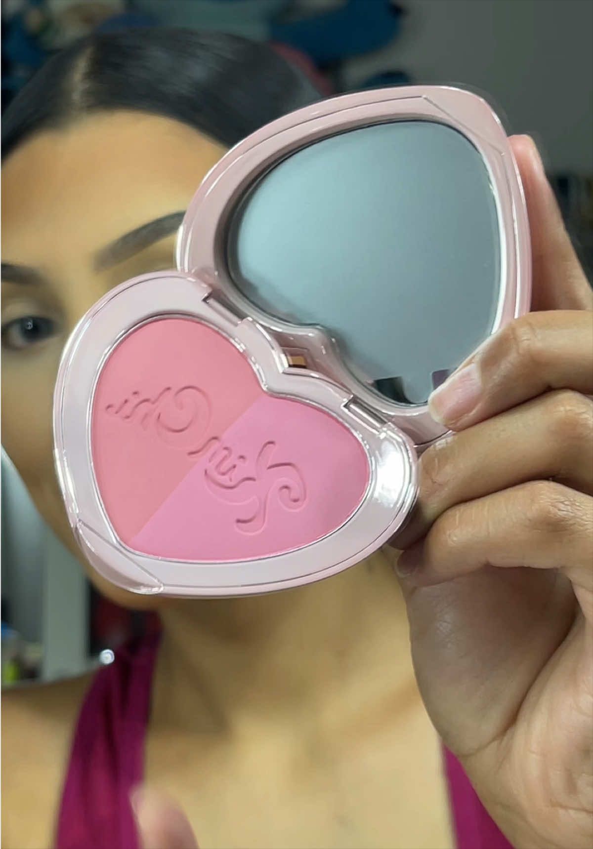 TikTok post by @sarai.rodriguez01 for KimChi Chic Beauty. Caption reads: [...] me encantó #kimchi #kimchichic....