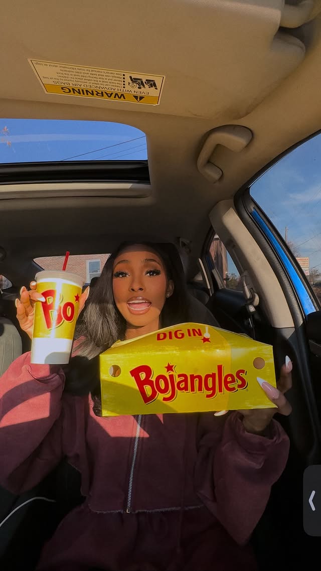 Instagram post by @themiaharden for Bojangles. Caption reads: [...] back — and they do not disappoint 😋....