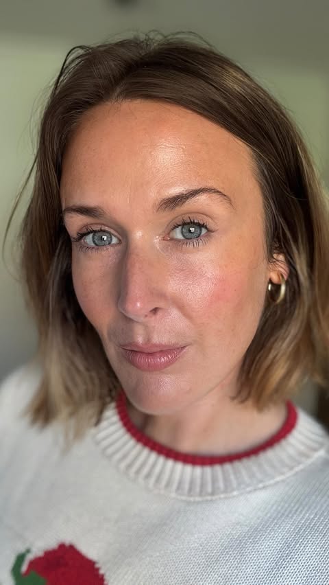 Instagram post by @genevieveturleymua for MONDAY Haircare. Caption reads: [...] shade Fran. Dry shampoo @mondayhaircare....