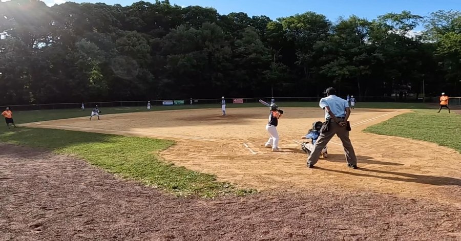 Instagram post by @vinny_potsnpans for Axe Bat. Caption reads: [...] east coast shootout 11u #9yearsold #axebat....