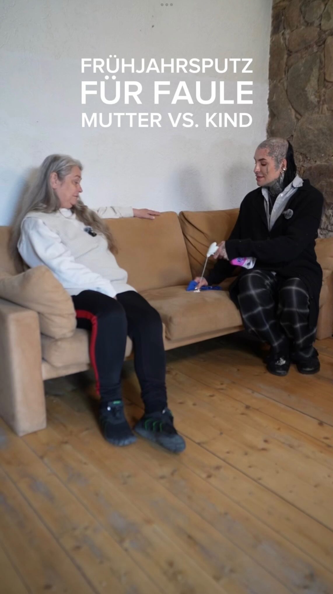 Instagram post by @avitheaviavi for dmBio. Caption reads: Werbung || @dm_deutschland || Putzen für Faule -....