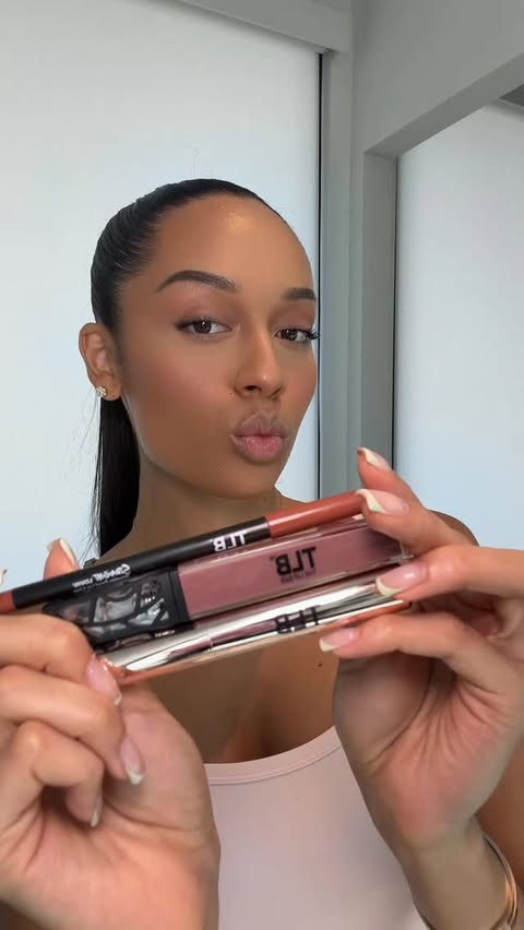 Instagram post by @brooklynikole for The Lip Bar. Caption reads: Loving this lip combo from @thelipbar 🩷 Liner:....