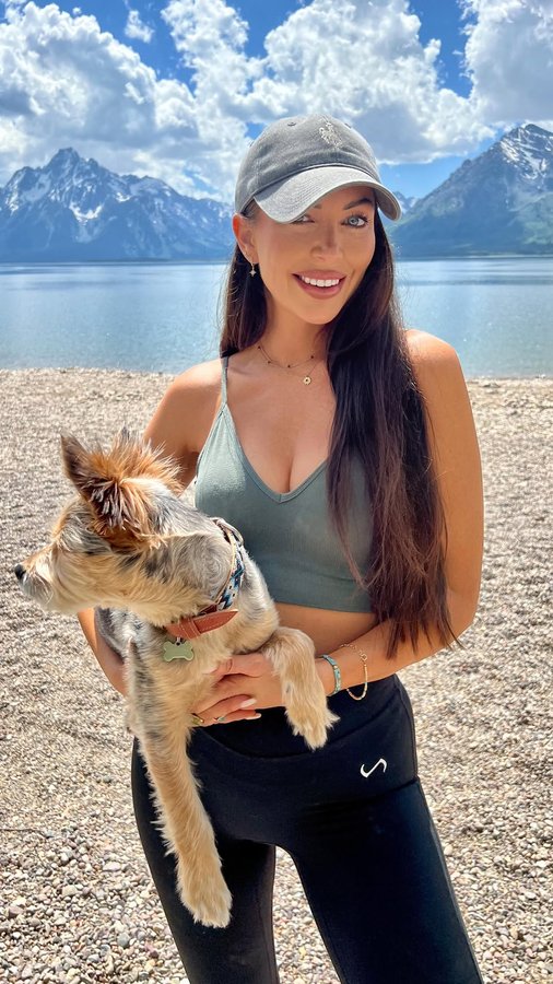 Instagram post by @misshollyallen for SmileDirectClub. Caption reads: [...] aligners from the cutest office at....