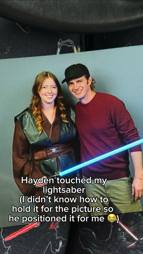 Instagram post by @_pixelette_ for NSabers. Caption reads: My lightsaber lasted from 9am to 7:30pm at a....