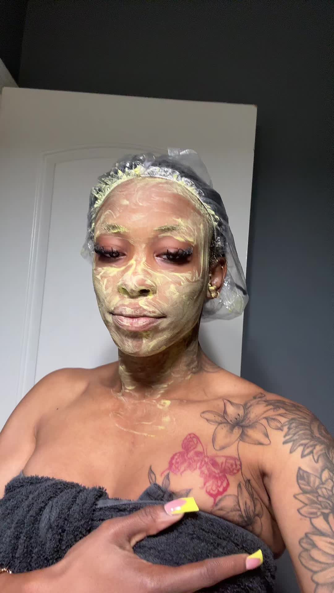 TikTok post by @dyme.body for Honey Glow. Caption reads: I love using my kojic acid soap! @Honey Glow....