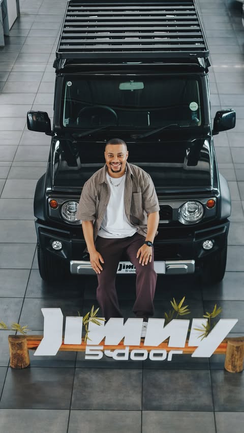 Instagram post by @_sinaye for Suzuki. Caption reads: [...] Jimny so much, that I had to ask my Suzuki....