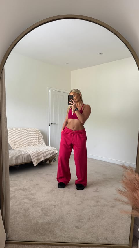 Instagram post by @gemma_dedicated for Fabletics. Caption reads: Fabletics have got the cosy girl vibes 🌸🤍✨🫶🏼....