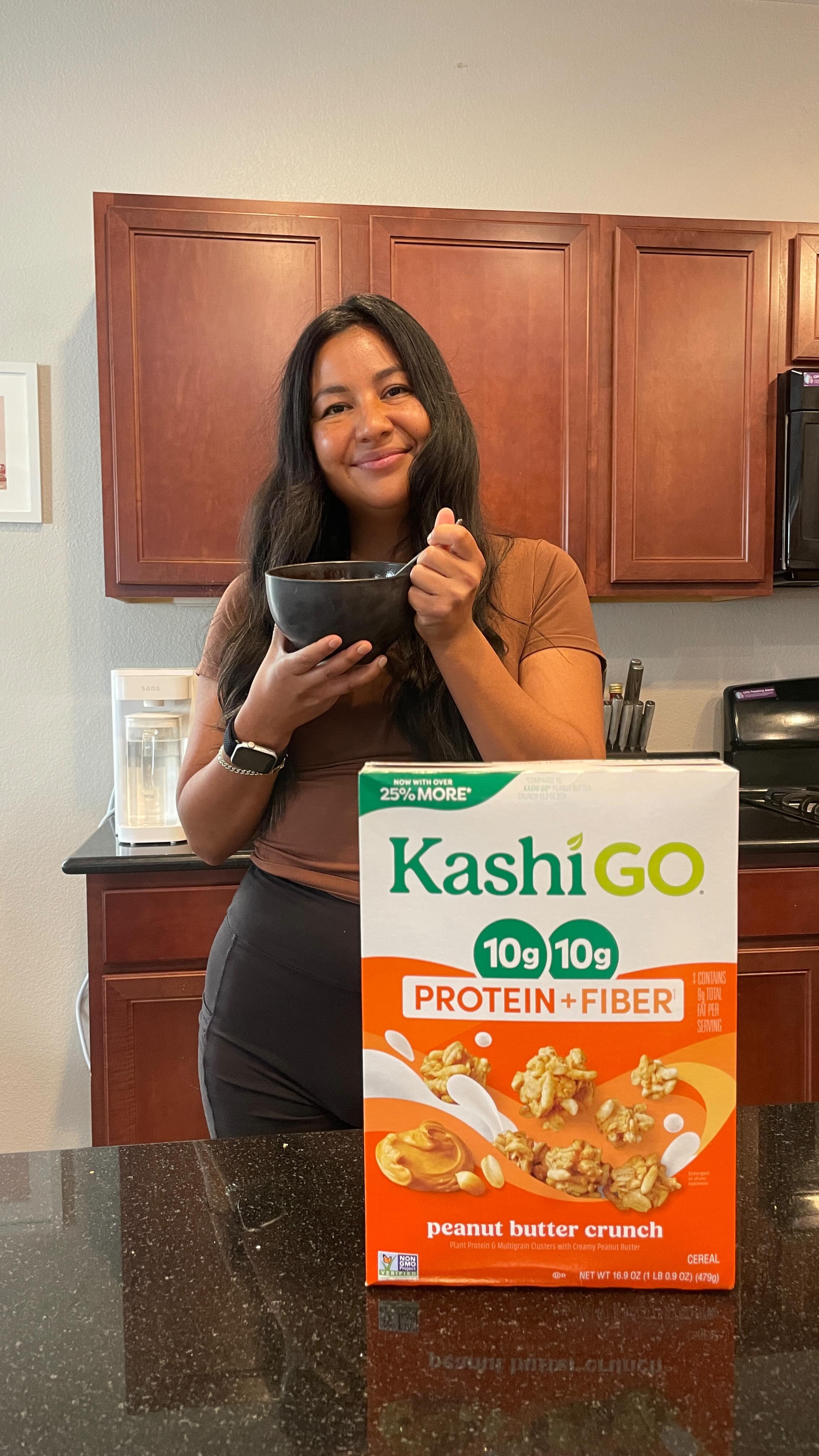 Instagram post by @dylnne for Kashi. Caption reads: #ad Fueling my body with @kashi > skipping....