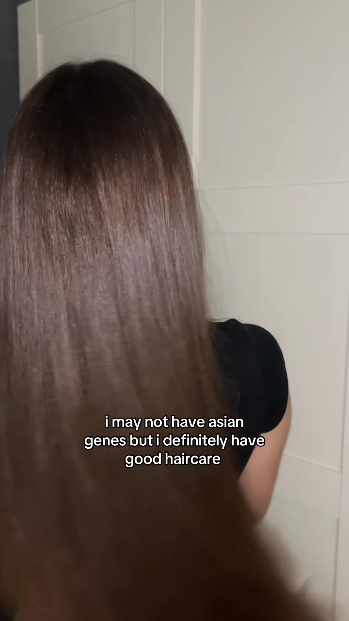 TikTok post by @lenafreitag_ for The Silky Way Polska. Caption reads: haircare from @The Silky Way Polska repair kit is....