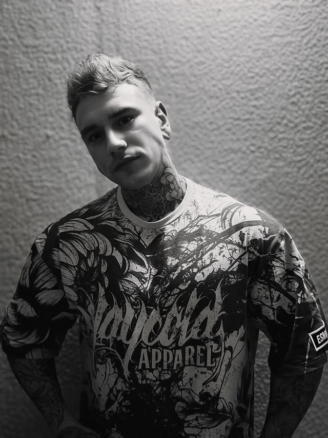 Instagram post by @thorsten__96 for STAY COLD APPAREL. Caption reads: [...] @pascal_dornes 

Ad: 10% Rabatt bei....