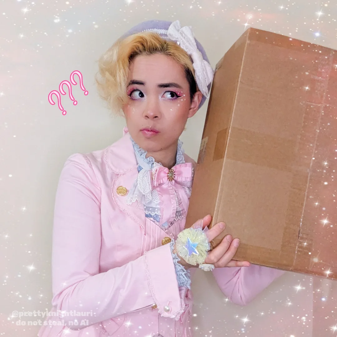 Instagram post by @prettyknightlauri for Blippo. Caption reads: [...] I got a package from @blippo !🌟 I hope....