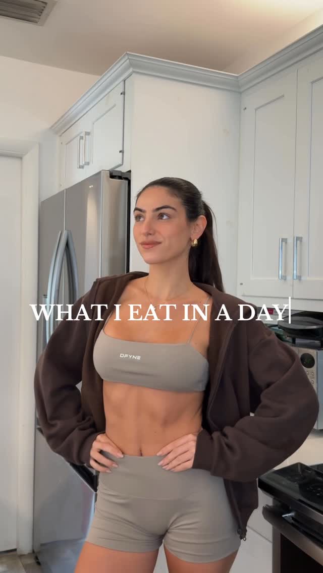 Instagram post by @natalieefer for Mezcla. Caption reads: What I eat in a day to reset my body 🐻

My go-to....