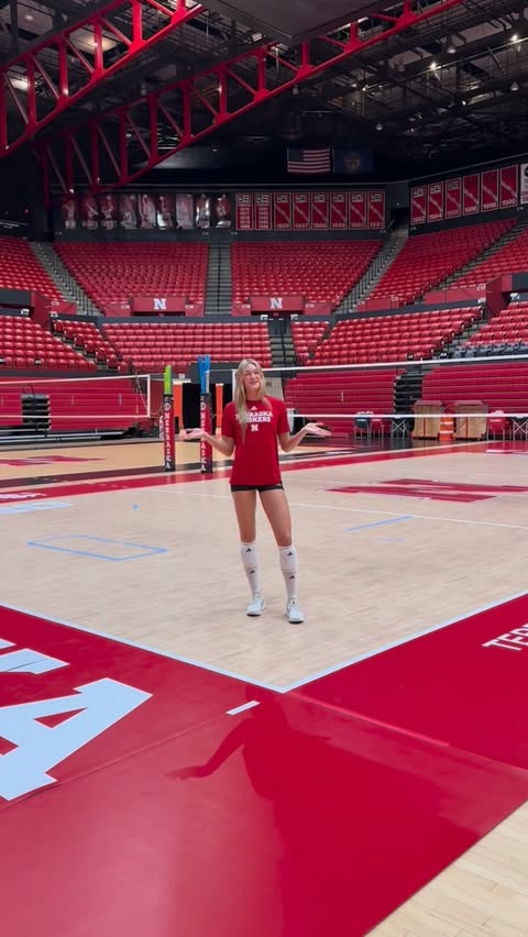 Instagram post by @andijacksonn for Abbott. Caption reads: [...] forget: log your donation at....