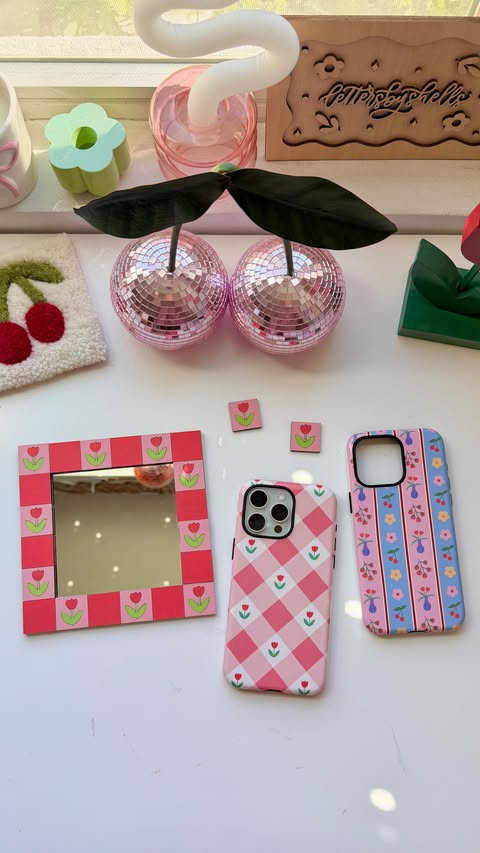 Instagram post by @lettersbyshells for Gelato. Caption reads: [...] cases inspired by my DIY mirror using....