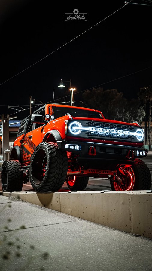 Instagram post by @arod.media for ORACLE Lighting. Caption reads: Uff 🥰 @ultimatebronco  so sexy at night !!
Go....