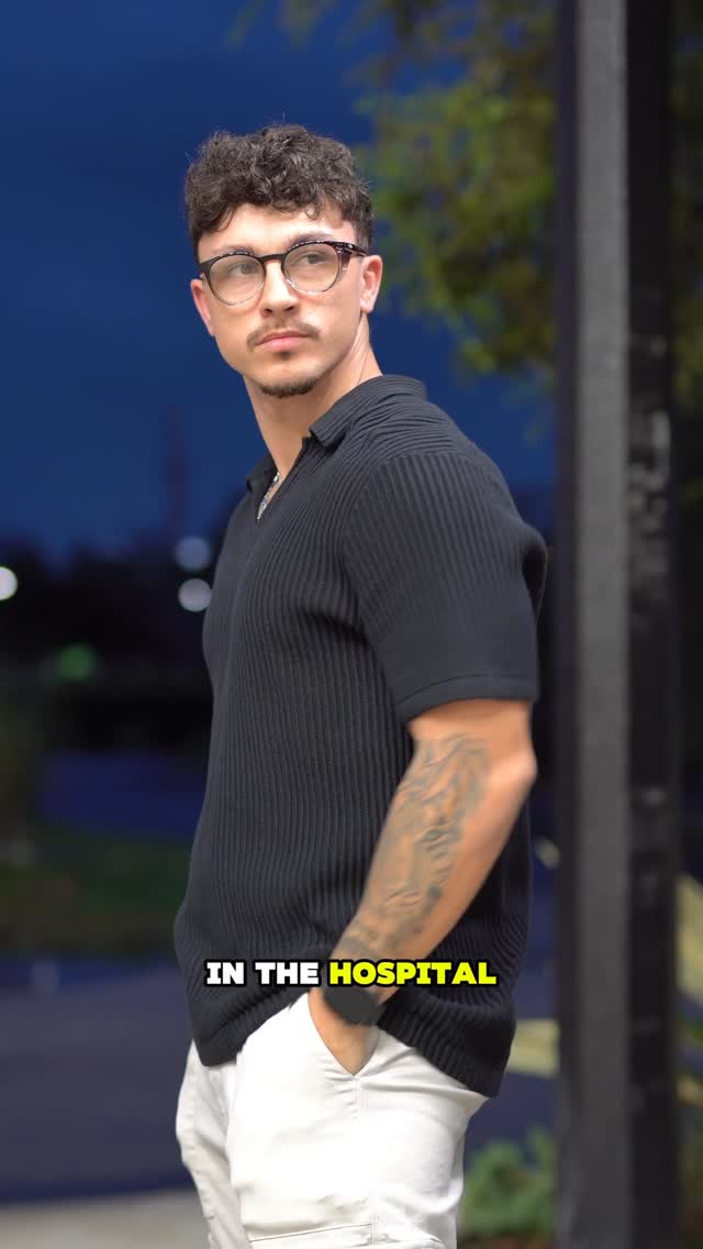 Instagram post by @thatfitnurseee for Stoggles. Caption reads: #ad @stoggles serving looks AND safety [...].