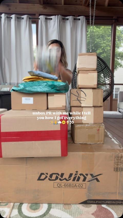 Instagram post by @megan_mena90 for DRMTLGY. Caption reads: [...] Pr unboxing @medicube_global_official....