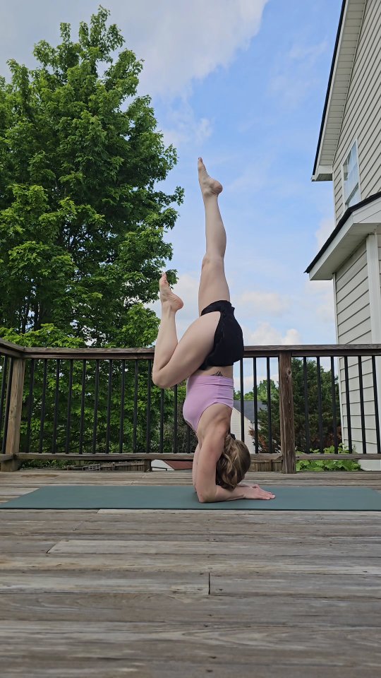 Instagram post by @bowlingandyoga for Ellie. Caption reads: [...] to use the wall or modify! Wearing May....