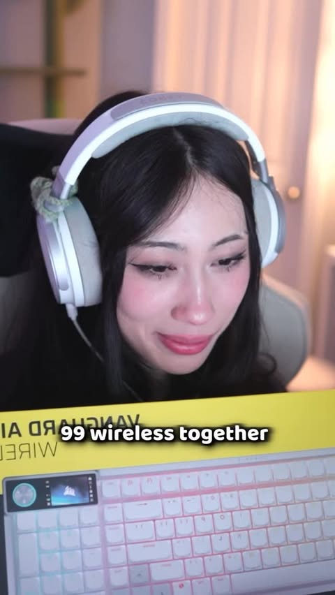 Instagram post by @meilizzz_ for CORSAIR. Caption reads: use code meili for a discount ! #ad #corsair....
