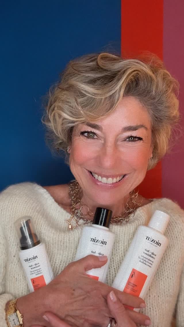 Instagram post by @consueloblocker for NIOXIN. Caption reads: Ninguém acredita que eu tenho cabelo fino! Pois....