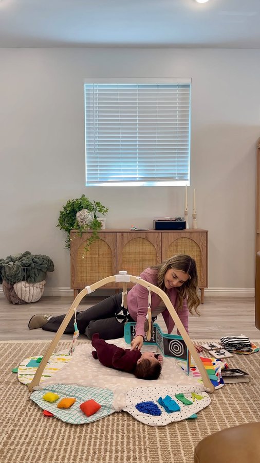 Instagram post by @itsmesaramartinez for Lovevery. Caption reads: It’s been a big adjustment going from one to two....