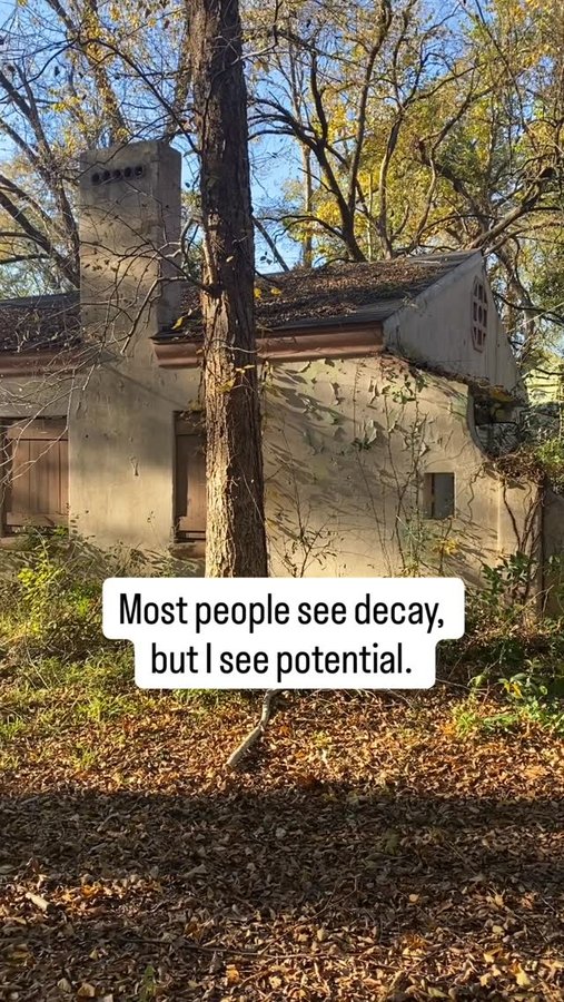 Instagram post by @simplysoutherncottage for Rocket Mortgage. Caption reads: #ad Partnered with Rocket Mortgage

✨From....