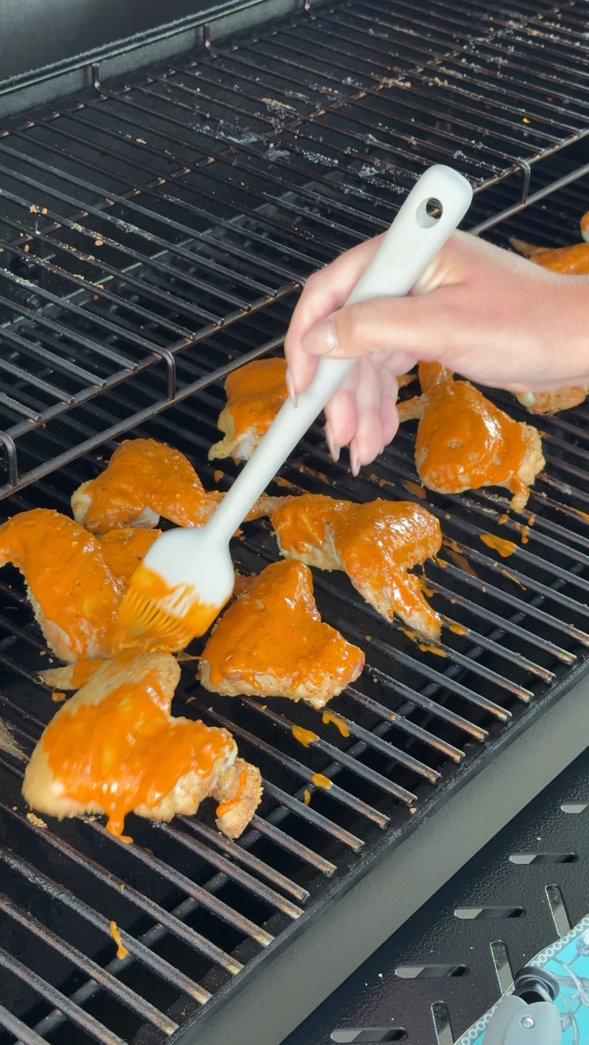 Instagram post by @marriedtobbq for Dawn. Caption reads: Let’s clean my grill 🧼 #Dawn_Partner Check the....